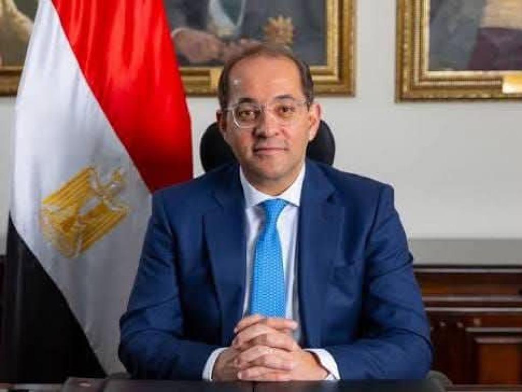 «الأرقام تتكلم».. القطاع الخاص يقود النمو ومصر في صدارة أفريقيا استثماريًا